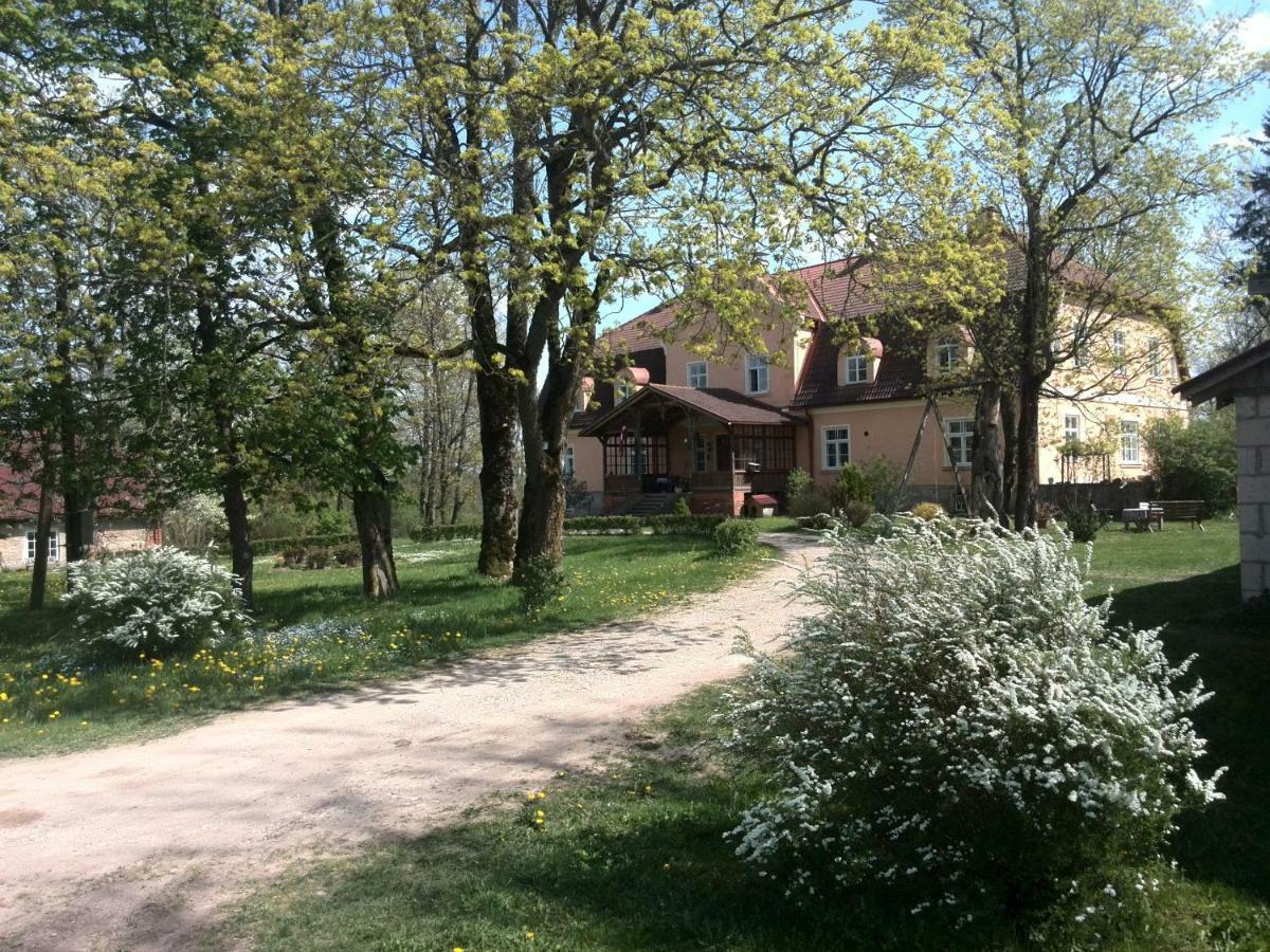 Готель Maras Manor Turlava Екстер'єр фото
