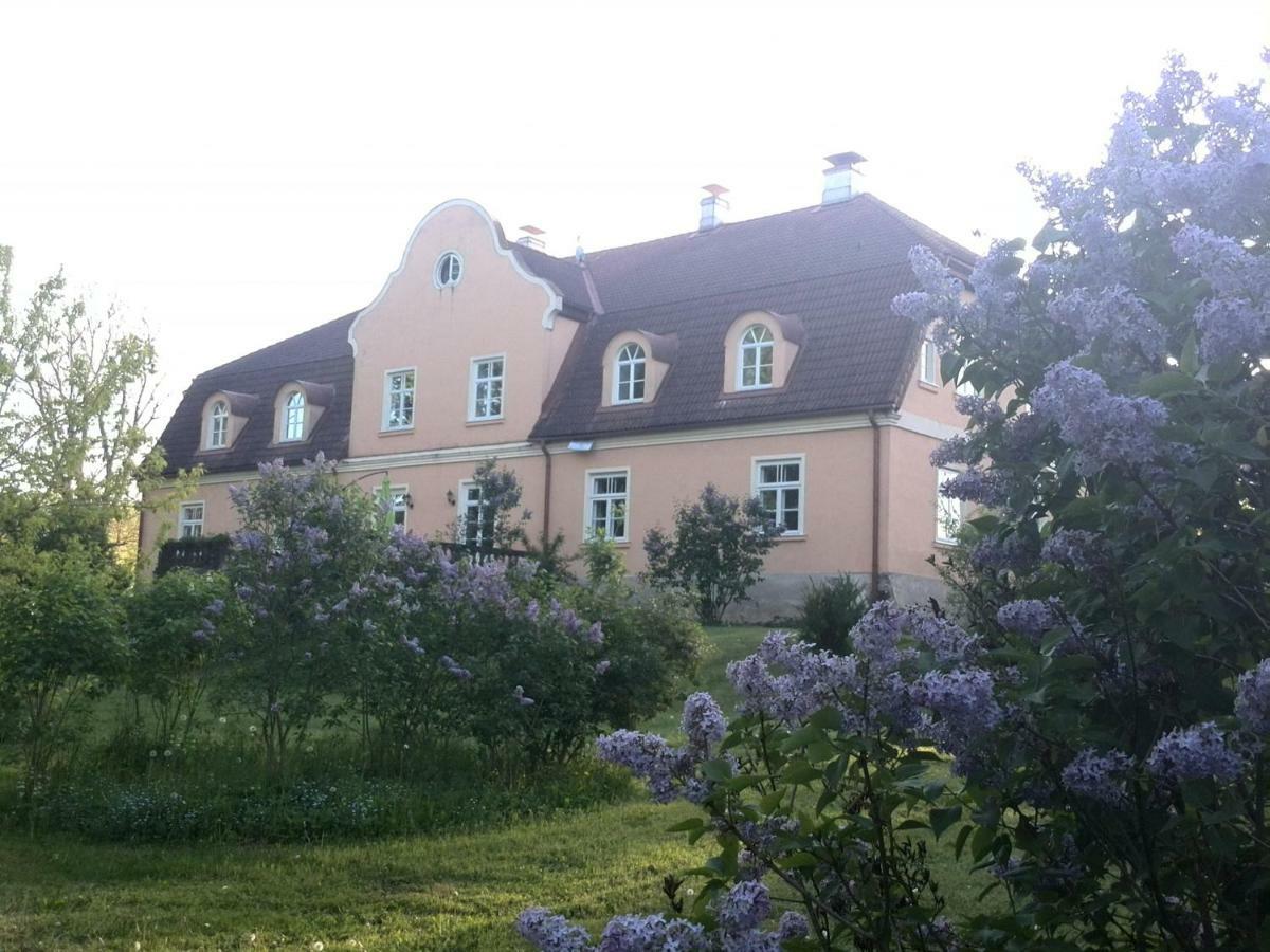 Готель Maras Manor Turlava Екстер'єр фото